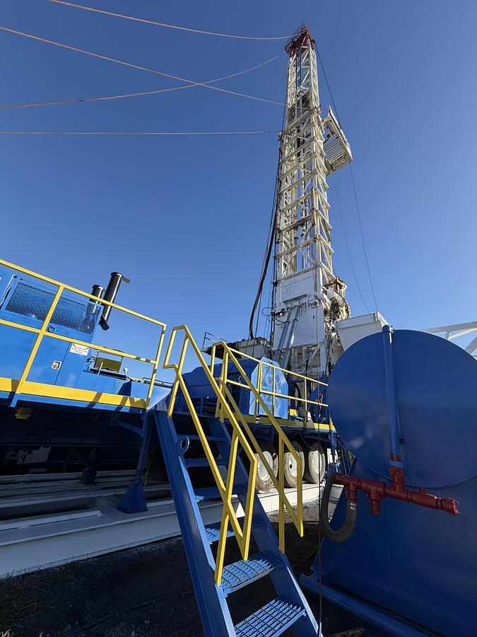 Used Item 10063 - 2010 Crown Duke CE1000 S/D Oil Drilling Rig