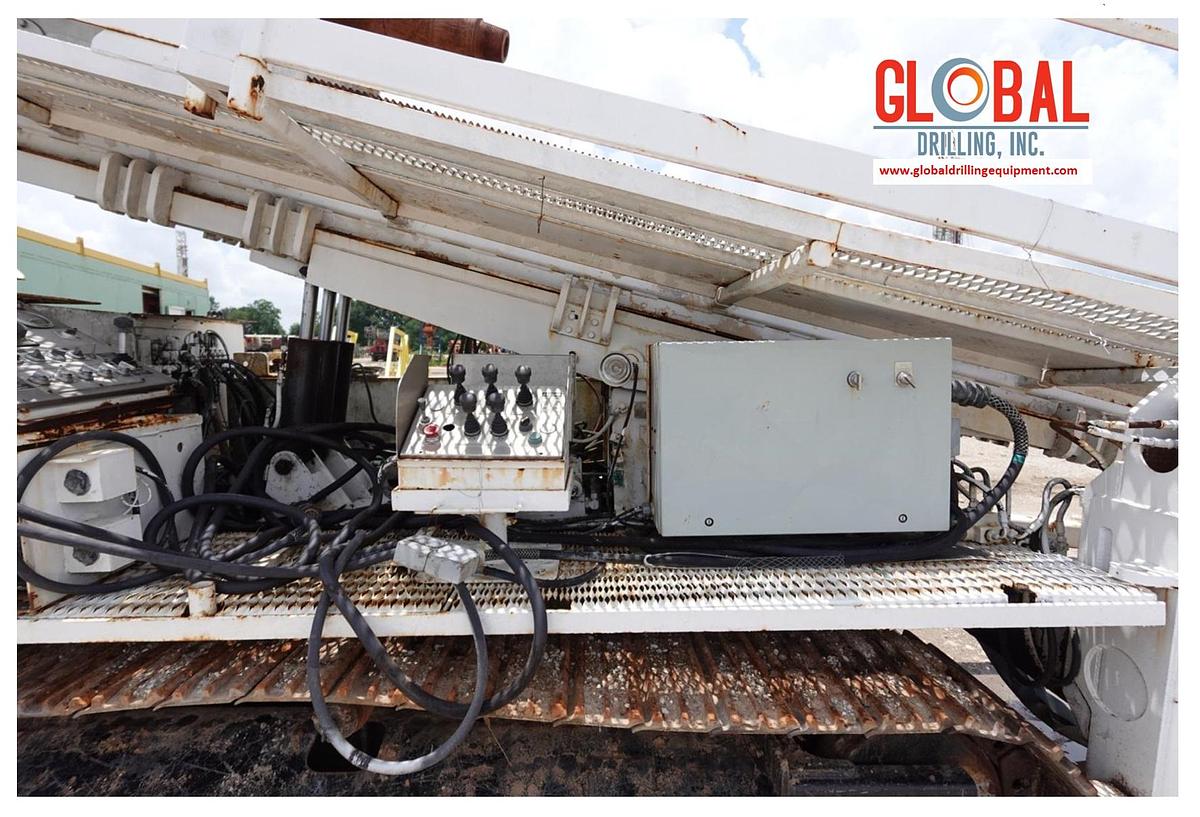 Used Item 0559 : 1999 American Auger DD140 Directional Drill