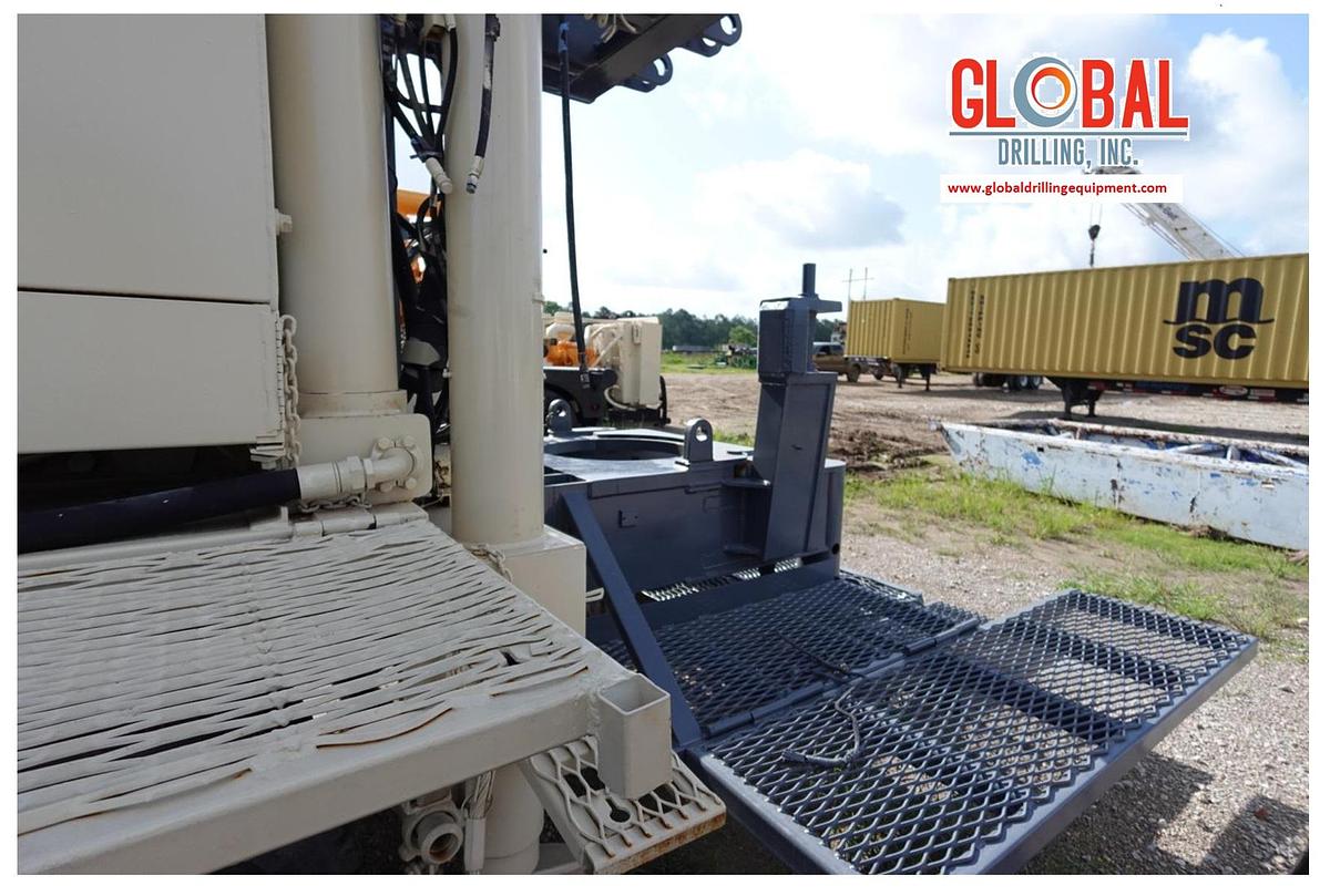 Used 2001 Ingersoll-Rand RD20 II Top Drive/Air Rotary Drilling unit