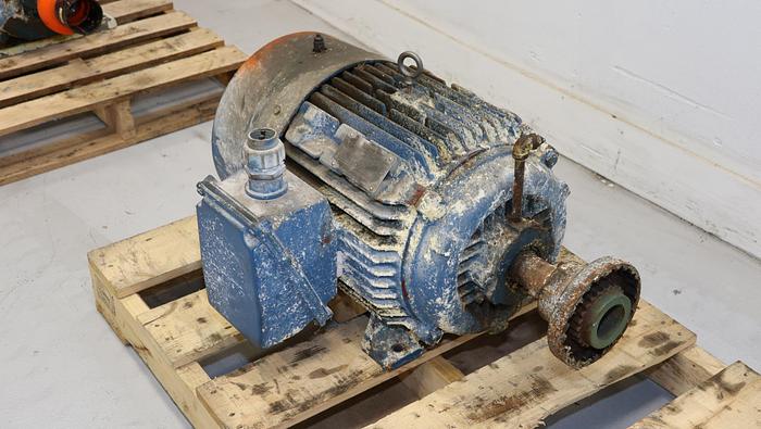 Used Siemens RGZESD 30 HP A/C Motor #44455