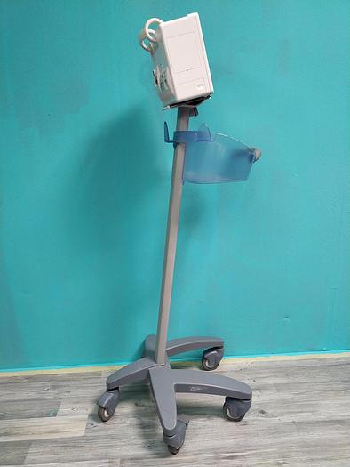 Gebraucht Datascope Trio Patientenmonitor auf Trolley mit Zubehör