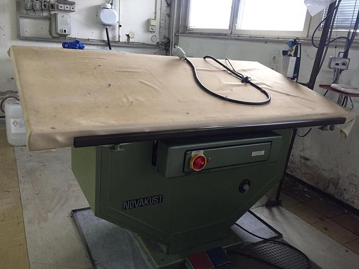 Gebraucht Dämpftisch NOVAKUST DFT 430 D8 - 175 x 90 cm