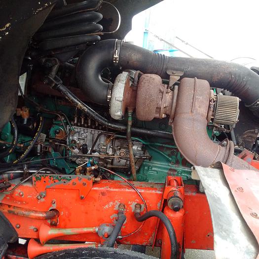 Usado 1981 VOLVO F10 320 10 tyres tipper