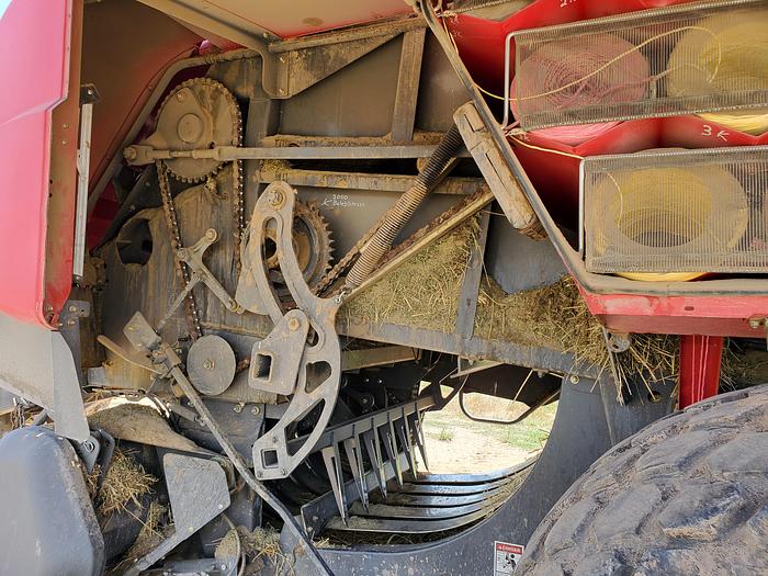 Used 2012 Massey Ferguson 2190 Baler w/ Accumulator