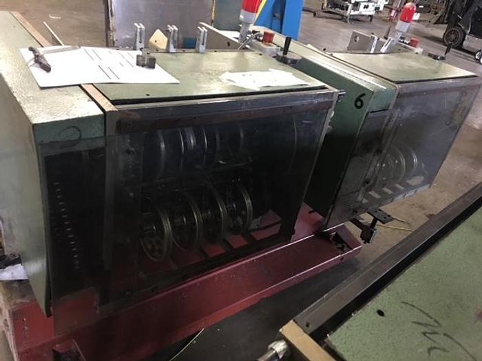 Used MULLER MARTINI MODEL 279 FEEDER POCKETS W/ BASE