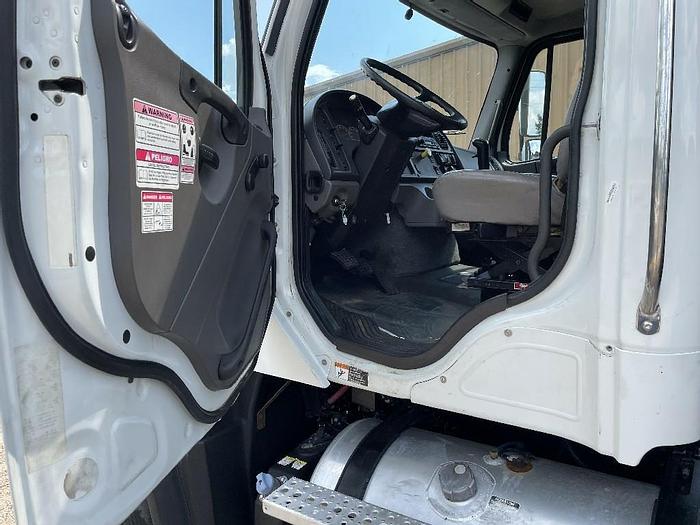 Used 2013 Freightliner 114SD
