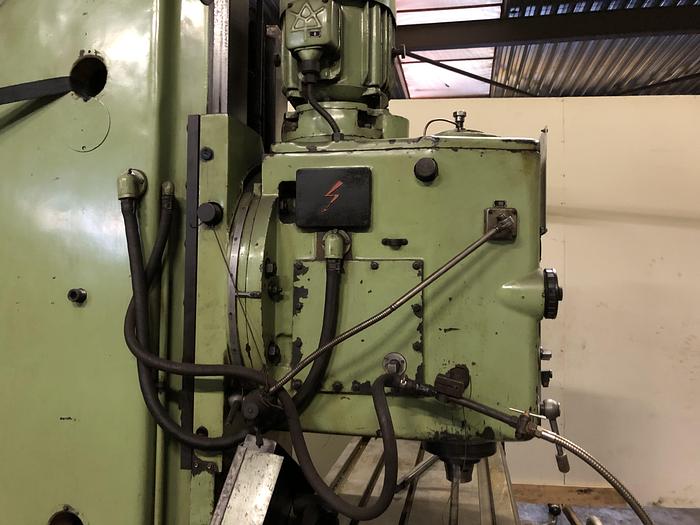 Gebruikt Universal 654-3