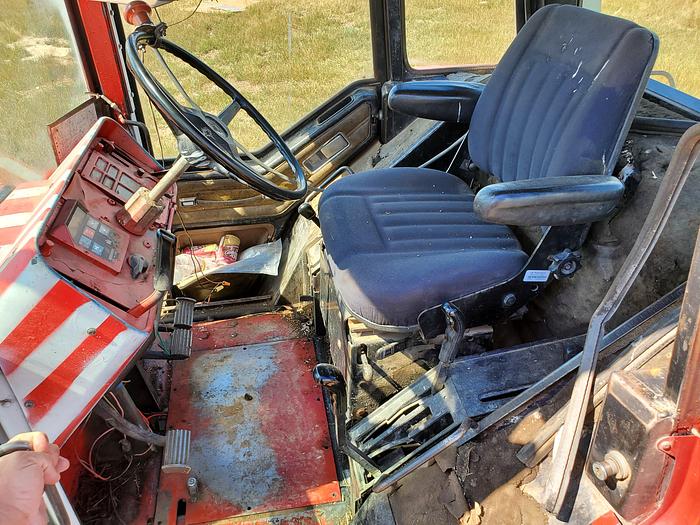 Used 1980 International 1086 Tractor