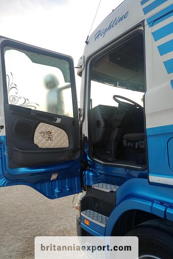 Used 2007 SCANIA R420 6X2 lift steer axle 50 ton tractor unit