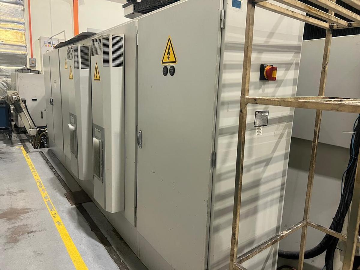 Used H&H ULTRA5 Moving Column Machining Center Year 2013