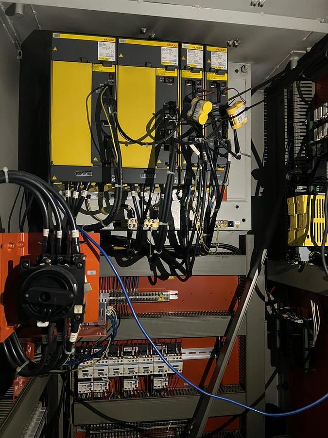 Used Hartford MVP-8S Vertical Machining Center Year 2006