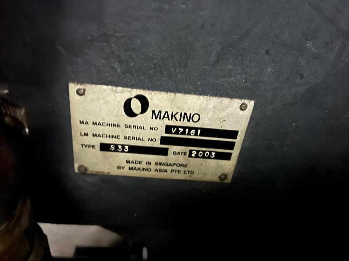 Used Makino S33 Vertical Machining Center Year 2003