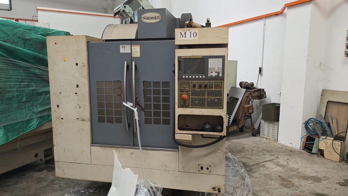 Used Sunmill JHV-550 Vertical Machining Center Year 2011