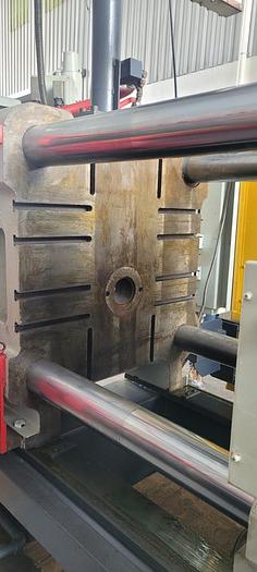 Used TOSHIBA 350 Ton Year 2008 Die Casting Machine