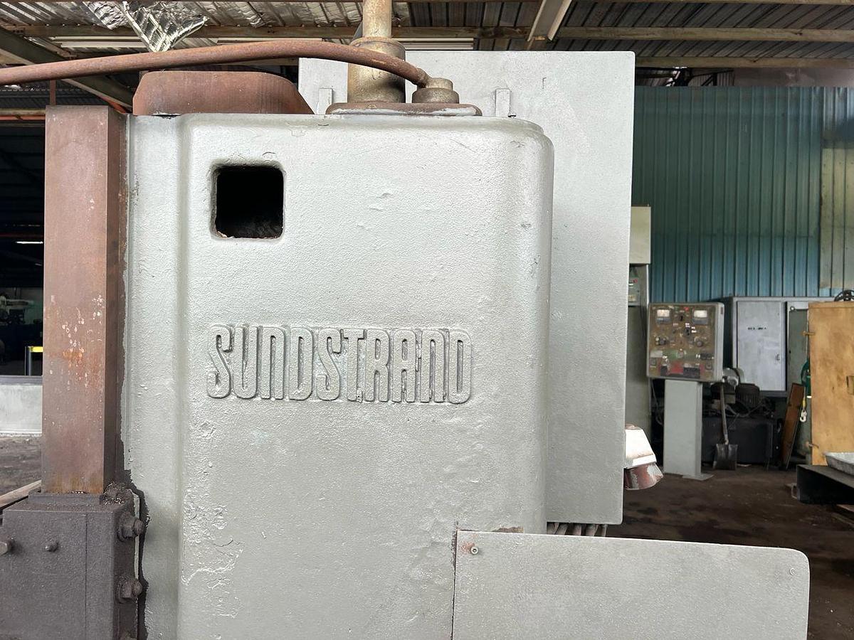 Used Sundstrand Horizontal Milling Machine