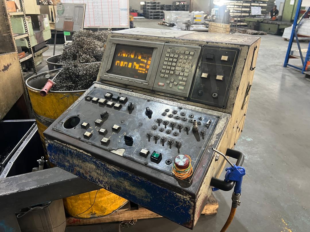 Used Hartford HV80A CNC Vertical Machining Center / CNC Milling