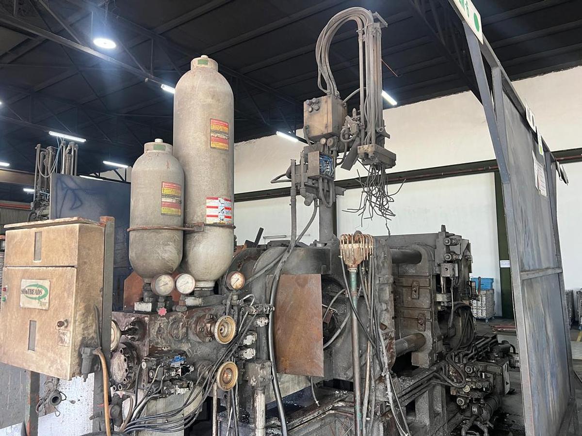 Used TOYO 350T Model BD-350V3-CM Year 2000 Die Casting Machine