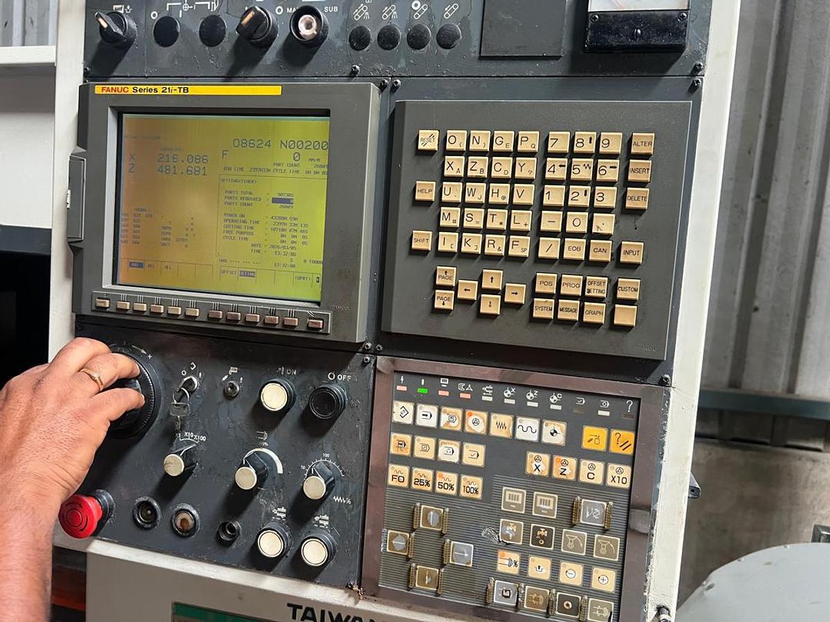 Used Takisawa HT108 CNC Lathe Year 2004