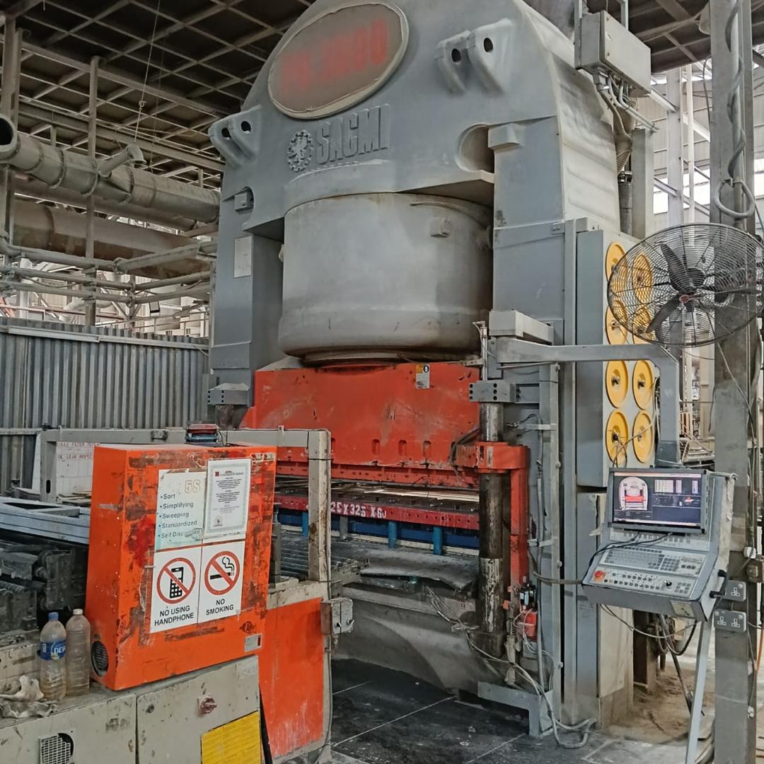 Used Sacmi PH3800 Automatic Hydraulic Press