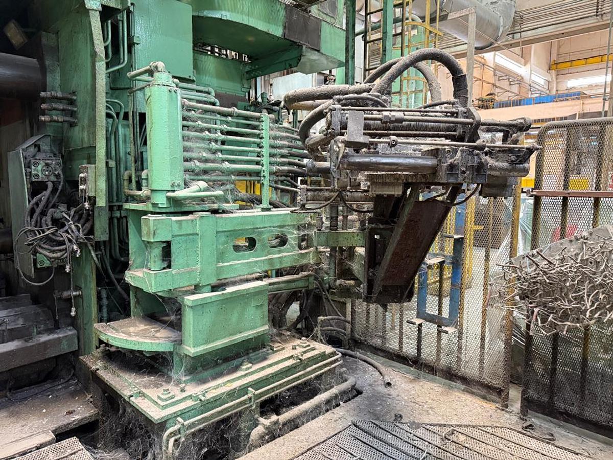 Used Toshiba DC2500CS2 Die Casting Machine Year 2006