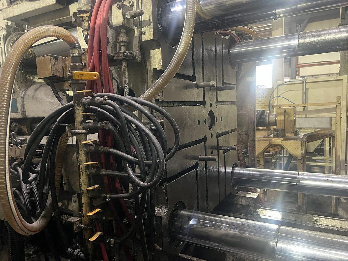 Used UBE UB375iS Die Casting Machine Year 2010