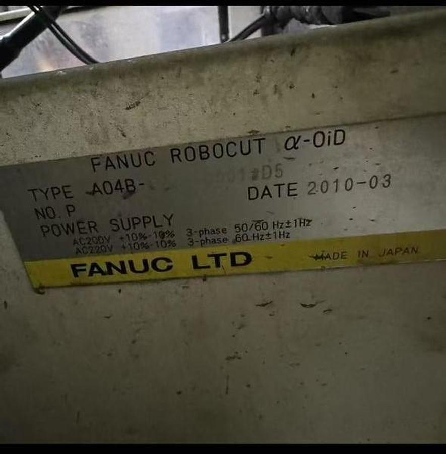 Used Fanuc Robocut α-OiD Wire Cutting Edm Machine Year 2010