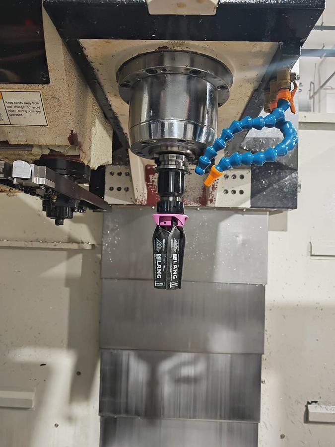 Used Manford VL-1600 Vertical Machining Center Year 2021