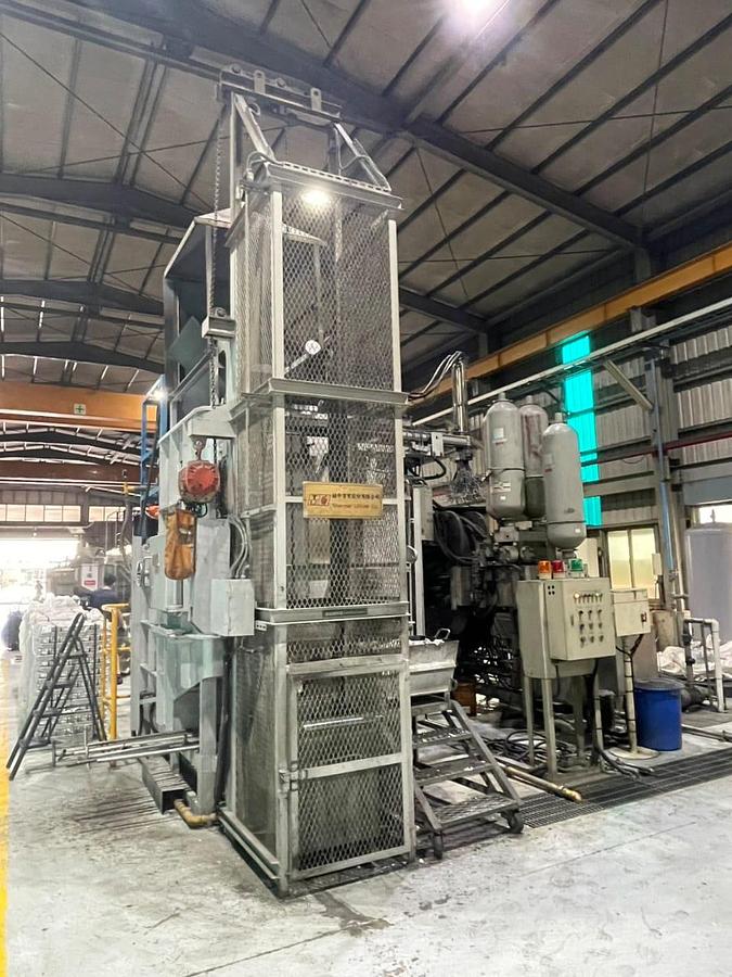 Used Toyo BD-800V5 Die Casting Machine Year 2011