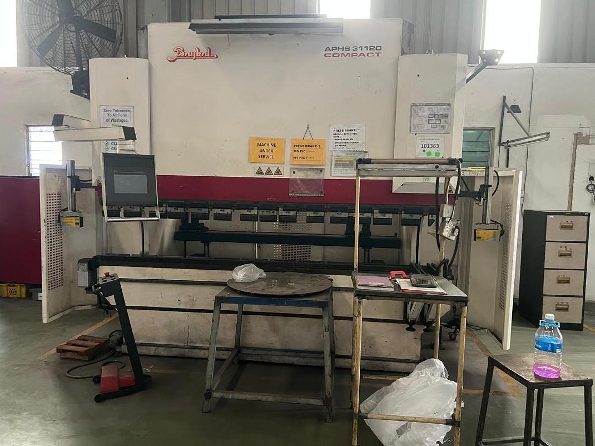 Used Baykal APHS 31120 Hydraulic Press Brake Year 2017