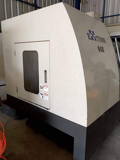 Used EXTRON Vertical Machining Center Year 2005