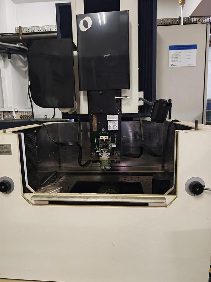 Used Makino SP43 CNC Wire EDM Year 2006