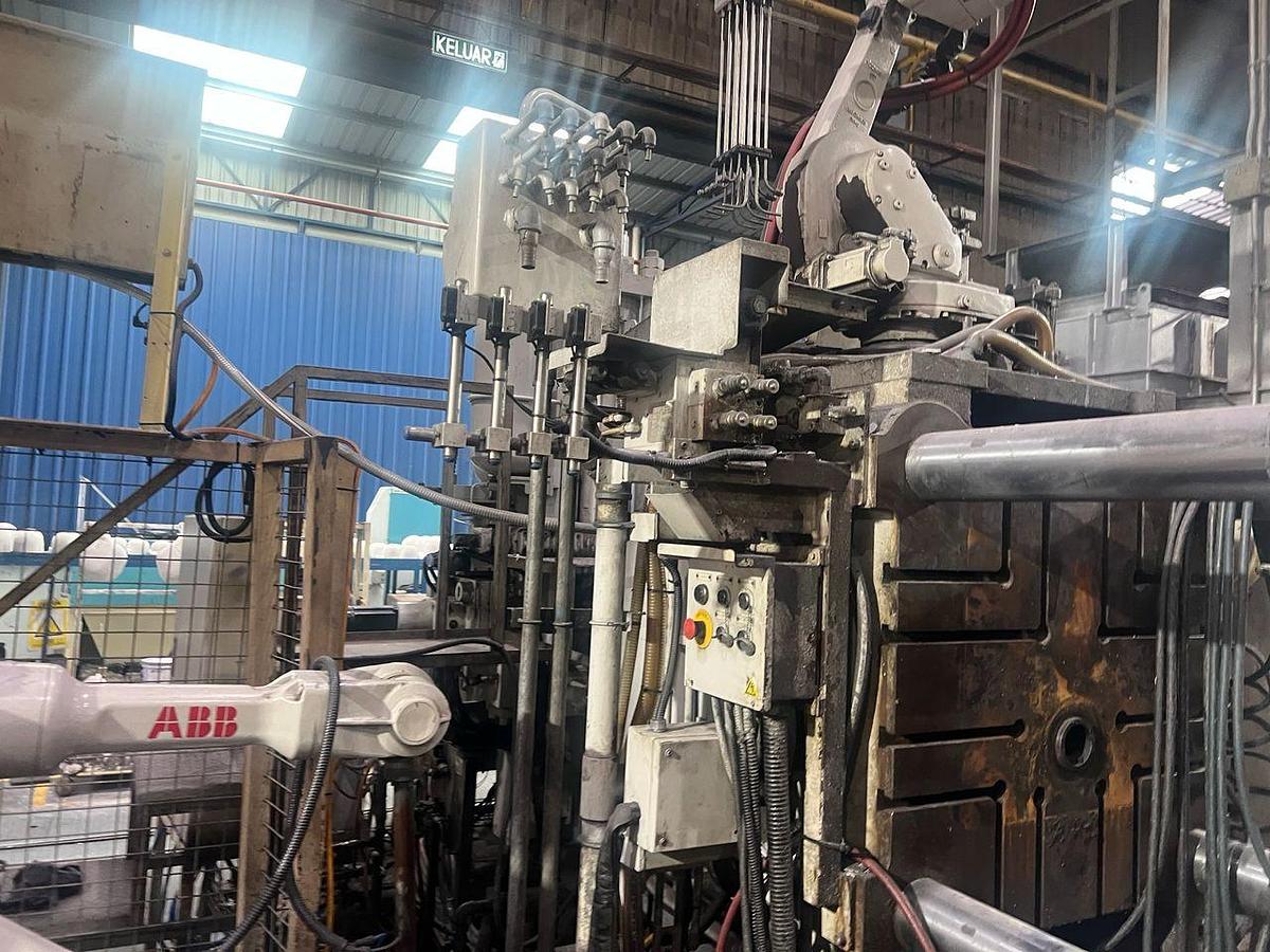 Used UBE UB375iS Die Casting Machine Year 2010