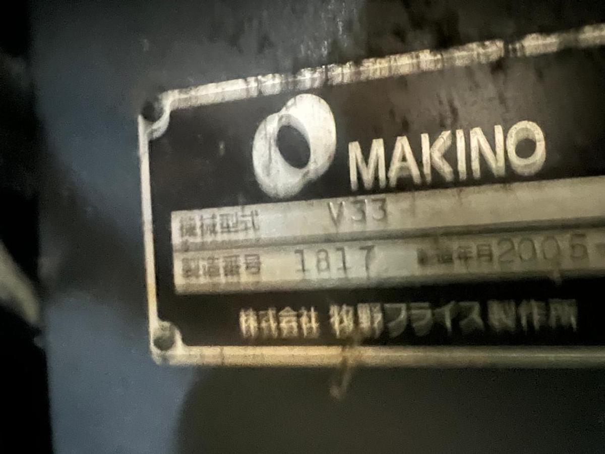 Used Makino V33 Vertical Machining Center Year 2005