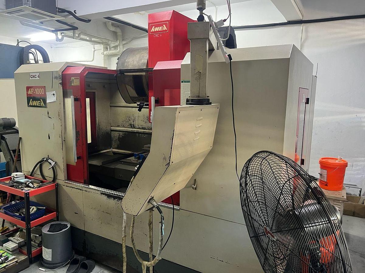 Used AWEA AF-1000 Vertical Machining Center Year 2006