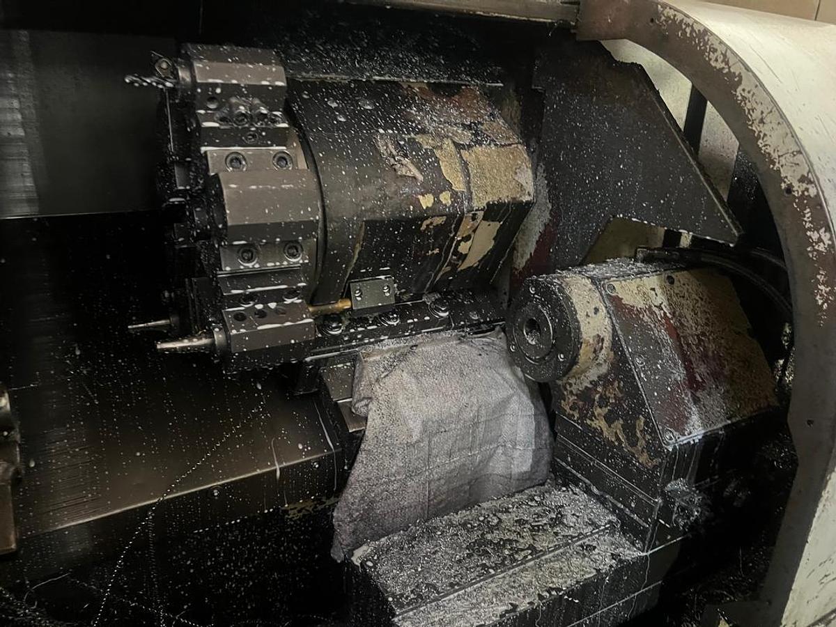 Used Liouy-Hsing CNC-200L CNC Lathe Year 2008