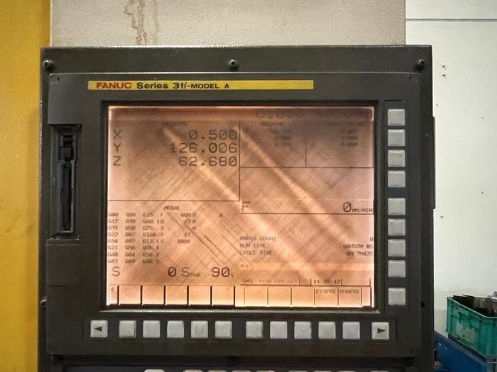 Used FANUC ROBODRILL α-T21iELe Year 2006 CNC Vertical Machining Center 