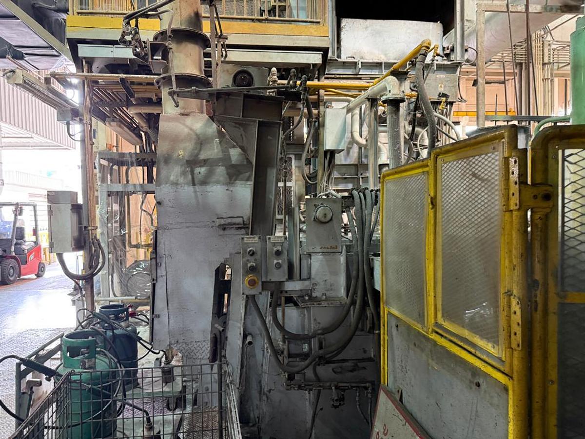 Used Toshiba DC2500CS2 Die Casting Machine Year 2006