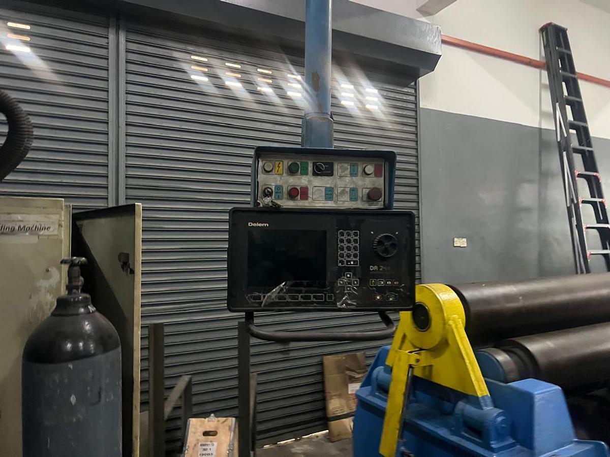 Used Hässleholms (Roundo) PS 310 Hydraulic Plate Bending Machine Year 1982