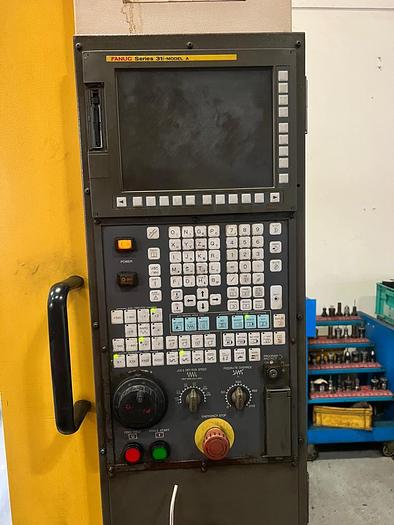 Used FANUC ROBODRILL α-T21iELe Year 2006 CNC Vertical Machining Center 