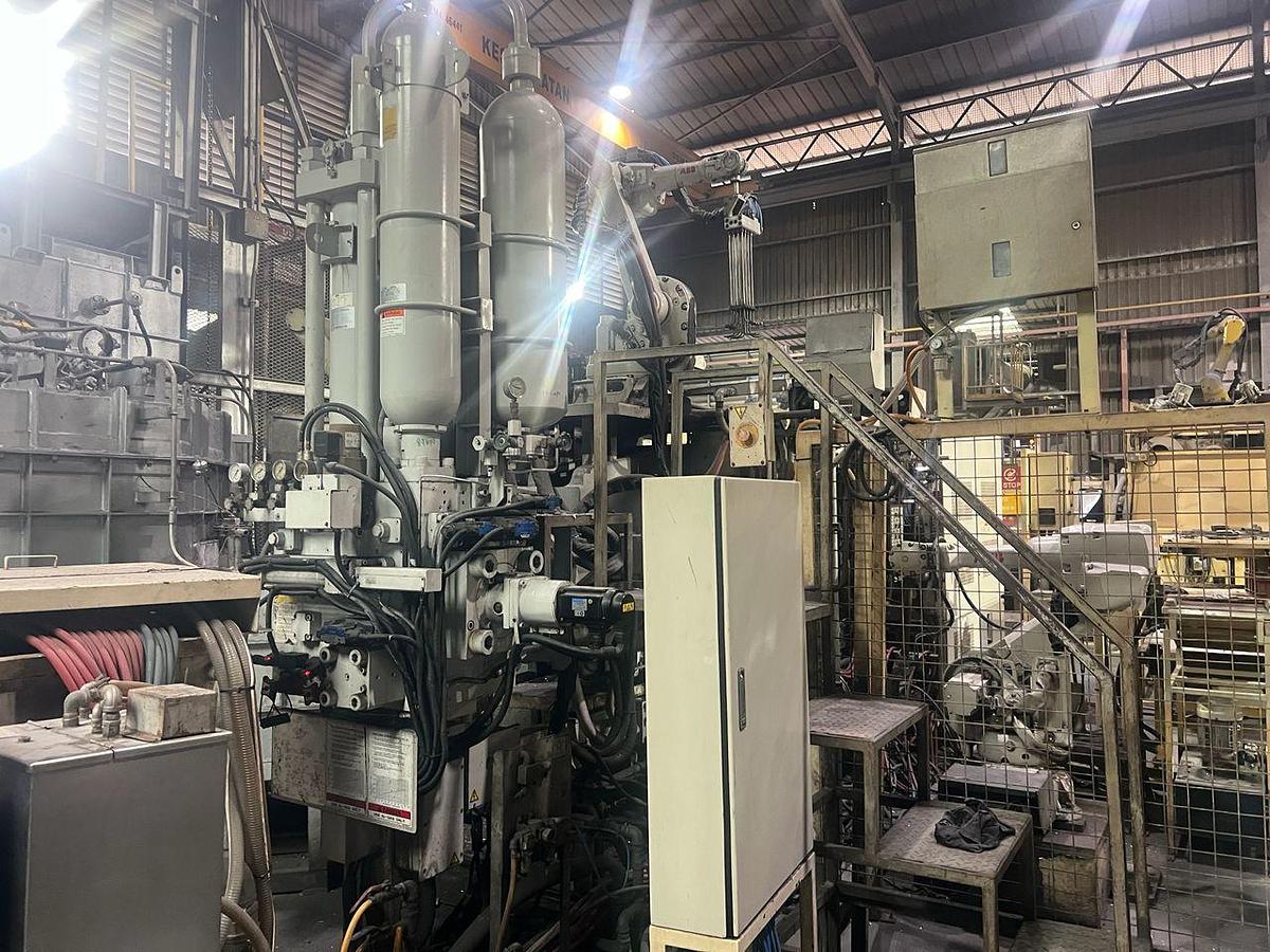 Used UBE UB375iS Die Casting Machine Year 2010