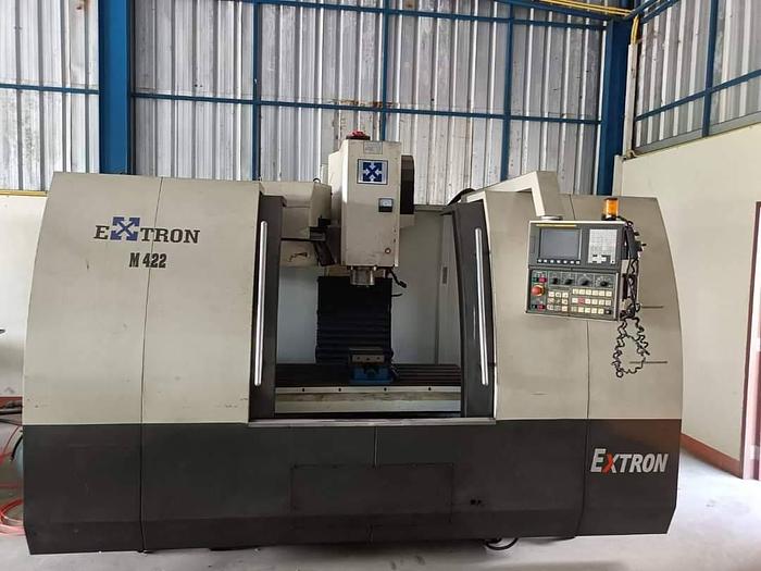 Used EXTRON Vertical Machining Center Year 2005