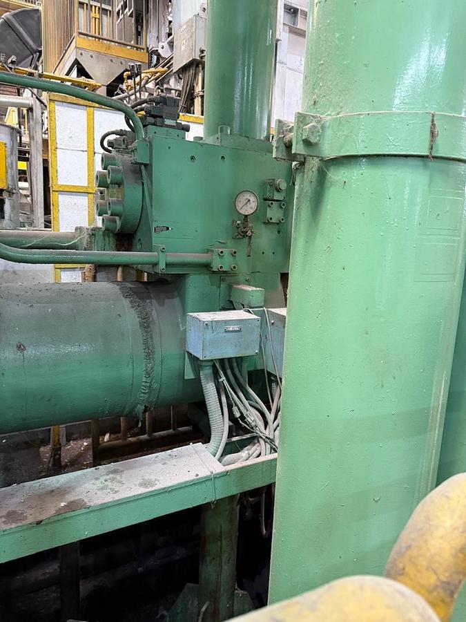 Used Toshiba DC2500CS2 Die Casting Machine Year 2006