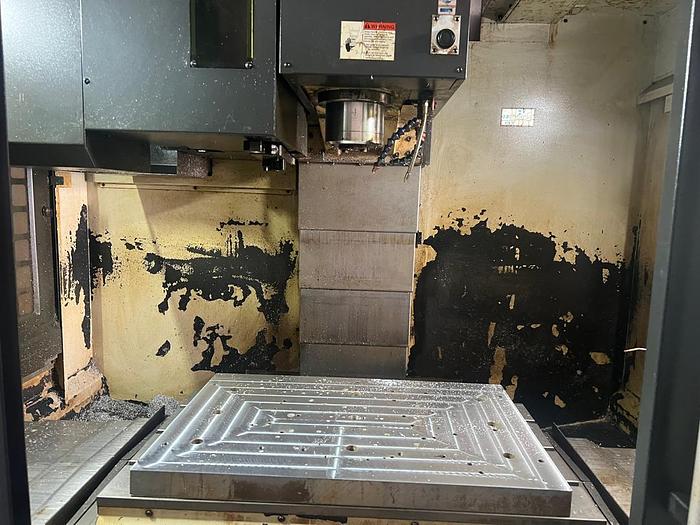 Used Year 2014 Dahlih MCV 860 CNC Milling Machine