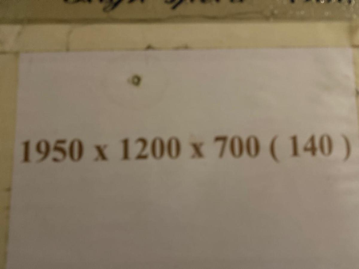 Used Kao Ming KMC-1800DV Double Column Maching Center Year 2010