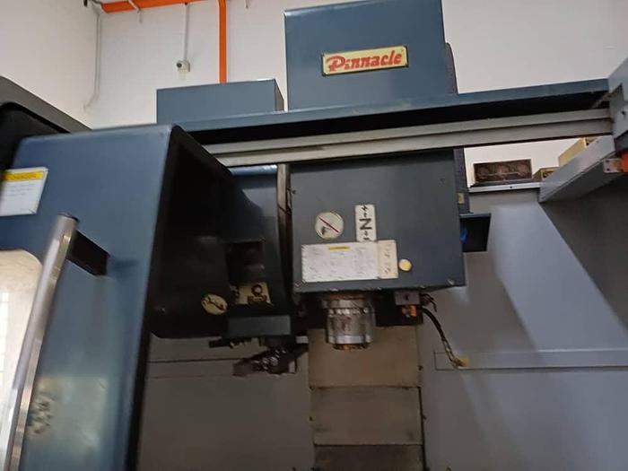 Used PINNACLE LV105 Year 2010 Vertical Machining Center 