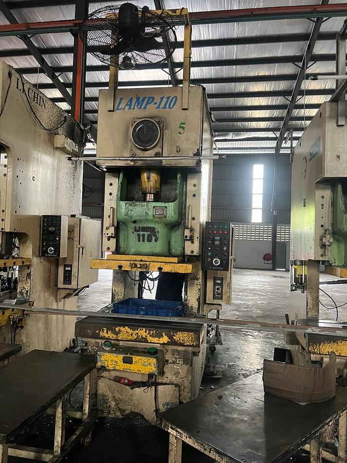 Used LI CHIN LAMP-110 Mechanical Stamping Press