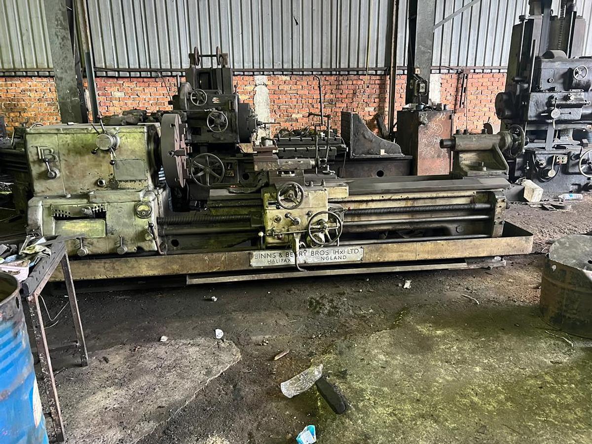 Used Binns & Berry Conventional Lathe