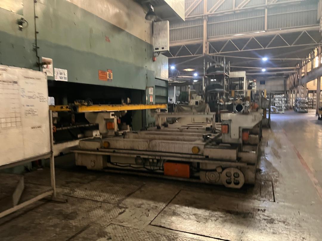Used Komatsu E4T2300-07-07-MF Press Brake Year 1999