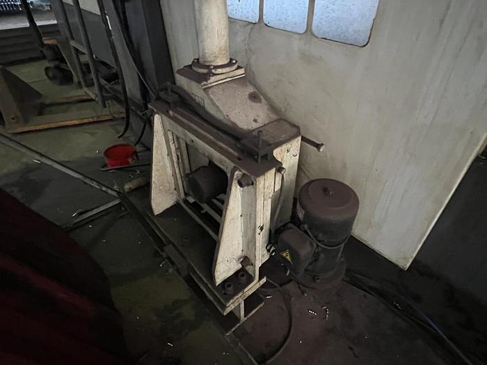 Used CHANG Model CDM-2000SD Year 2011 Double Column Machining Center