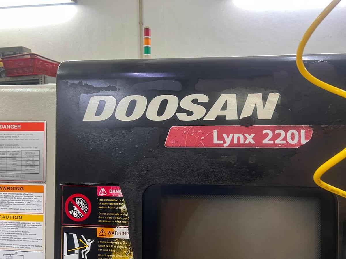 Used Doosan LYNX220LB CNC Lathe Year 2012
